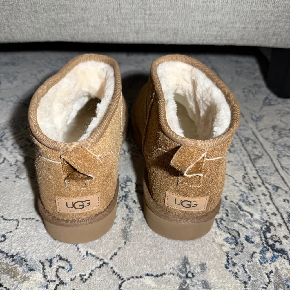 UGG Mini Boot Chestnut